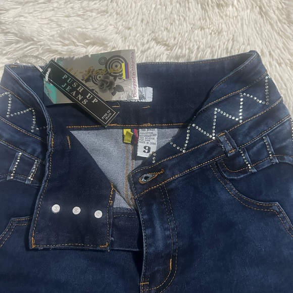 Jeans push up - Picture 3 of 3